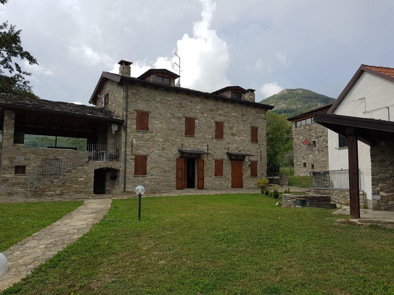 Casa Vacanze Fattoria Il Cerro Villa Pianelleto Bagian luar foto